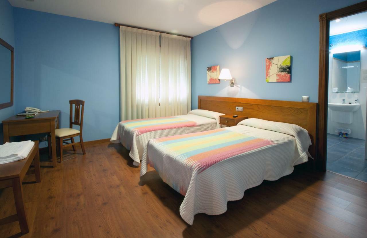 Hotel Terranova Oza de los Ríos Eksteriør bilde